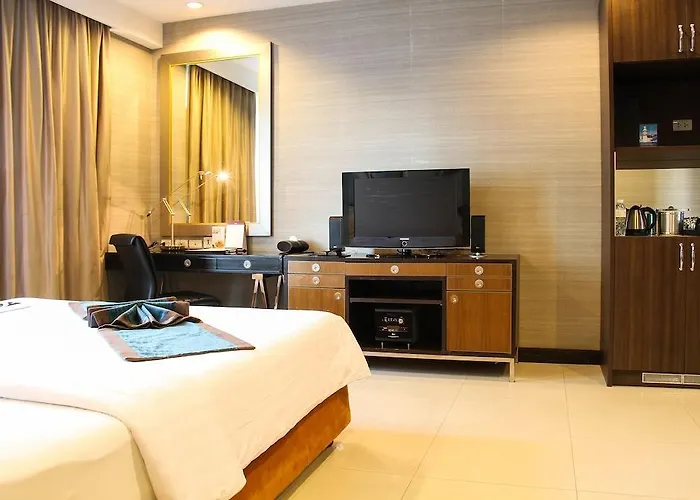 Furamaxclusive Asoke, 4*