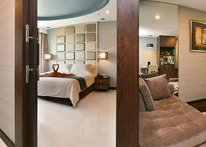 Furamaxclusive Asoke, Hotel