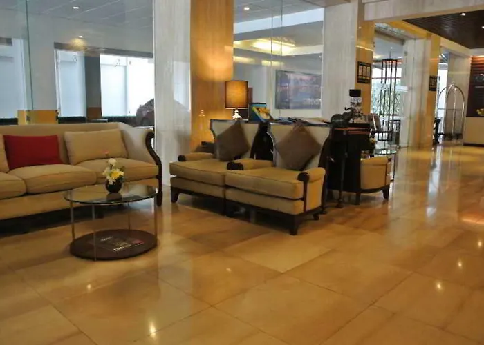 Hotel Furamaxclusive Asoke, 4*