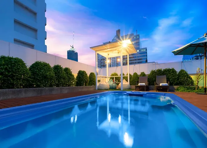 Furamaxclusive Asoke, 4*