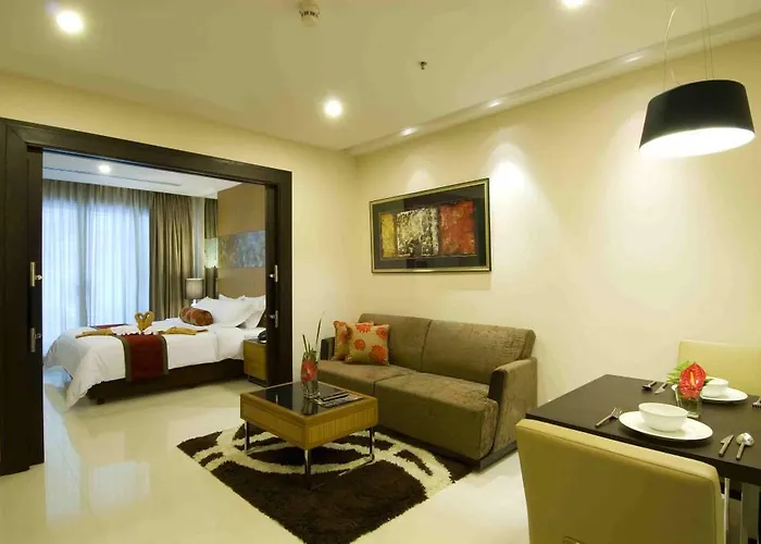 Furamaxclusive Asoke, 4*