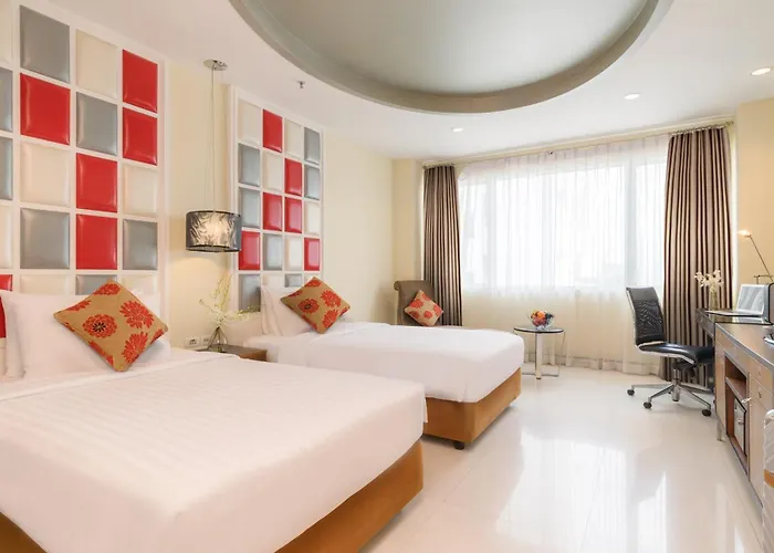 Furamaxclusive Asoke, 4*
