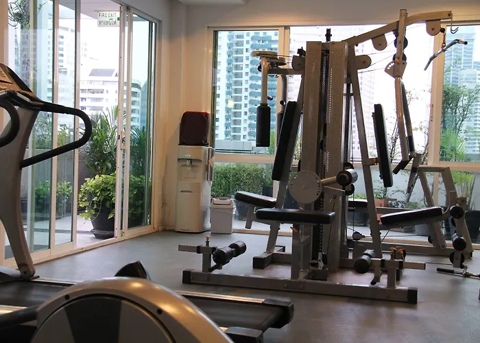 Furamaxclusive Asoke, Hotel