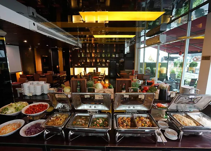 Furamaxclusive Asoke,