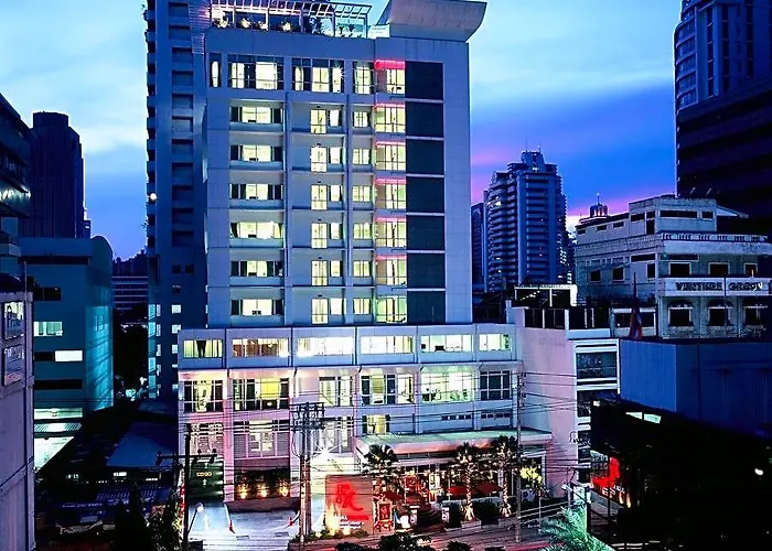 Hotel Furamaxclusive Asoke, 4*